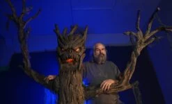 Haunted Tree -Distortions Unlimited Shop haunted tree ed edmunds