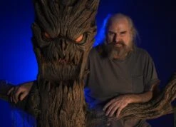 Haunted Tree -Distortions Unlimited Shop haunted tree prop ed edmunds