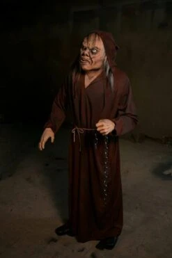 Minion Legend, The 7 Minion Legend, The -Distortions Unlimited Shop minion display