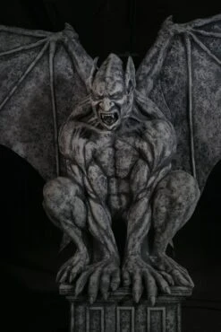 Stone Master Gargoyle -Distortions Unlimited Shop stone master gargoyle animatronic prop